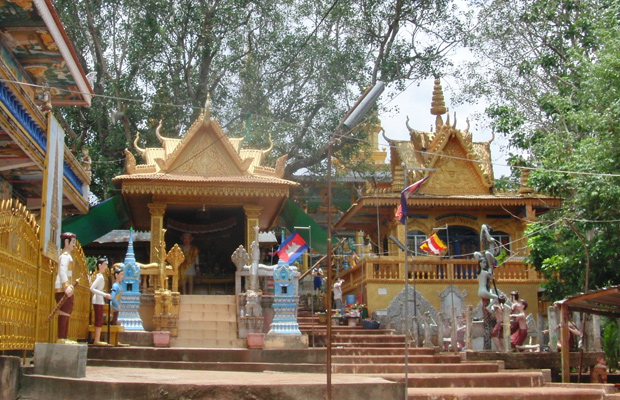 Wat Phnom Khliang - Takeo