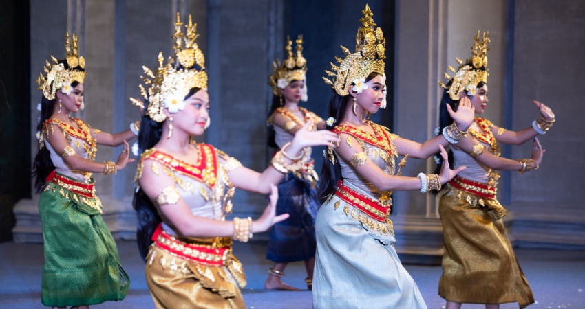 Apsara Theatre Performance include Dinner & hotel pick up