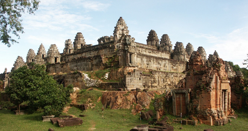 Angkor Wat With Balloon Ride and Lunch Small-Group