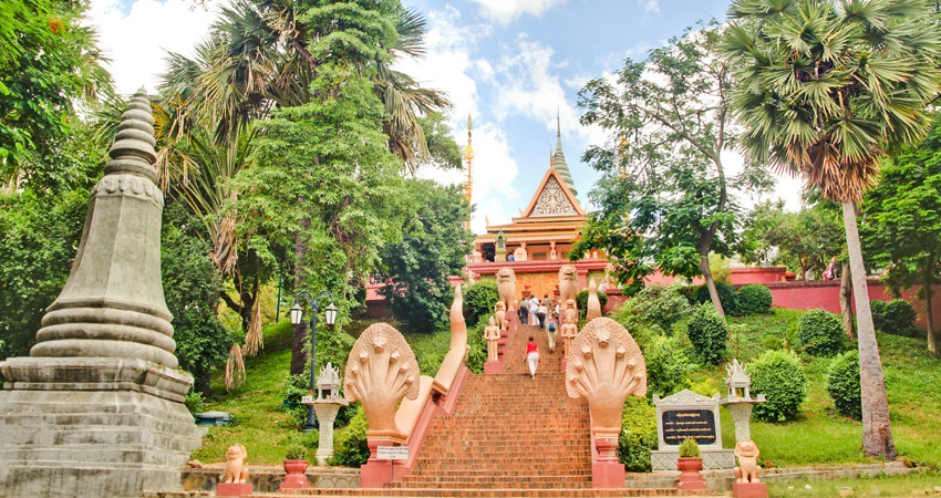 Siem Reap to Phnom Penh by Private Car or Minivan