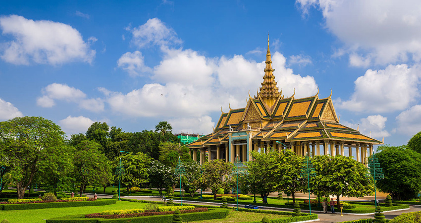 Phnom Penh National Museum, Royal Palace & Silver Pagoda Tours