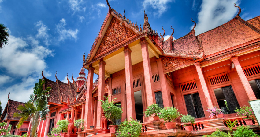 Phnom Penh National Museum, Royal Palace & Silver Pagoda Tours