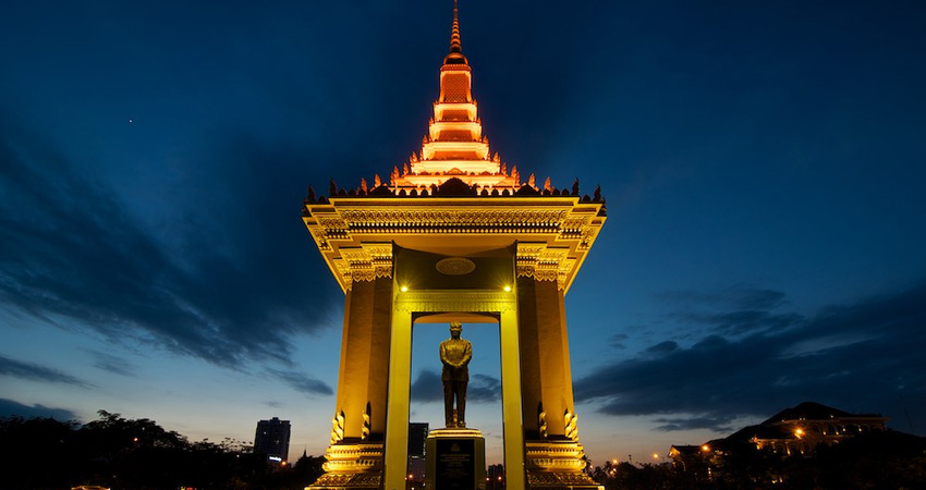 Phnom Penh National Museum, Royal Palace & Silver Pagoda Tours