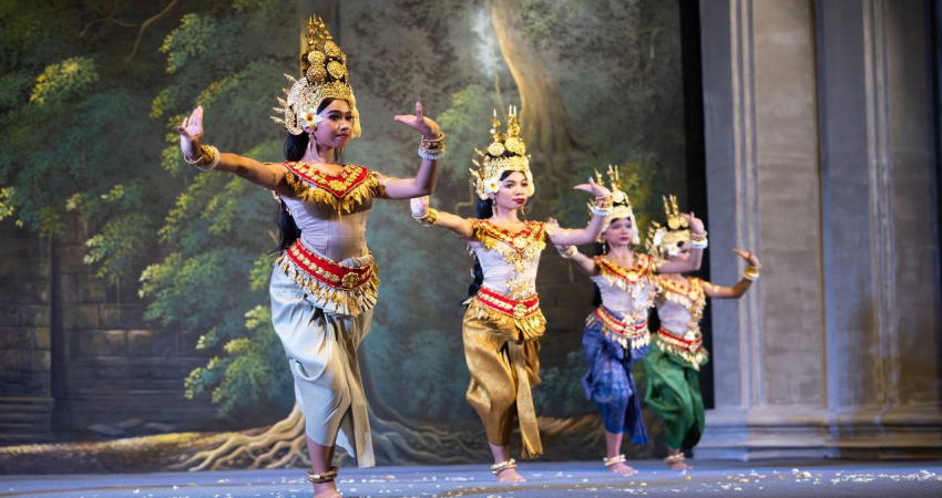 Apsara Theatre Performance include Dinner & hotel pick up