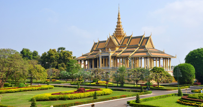 From Sihanoukville: Phnom Penh Day Trip for Cruise Ship Guests